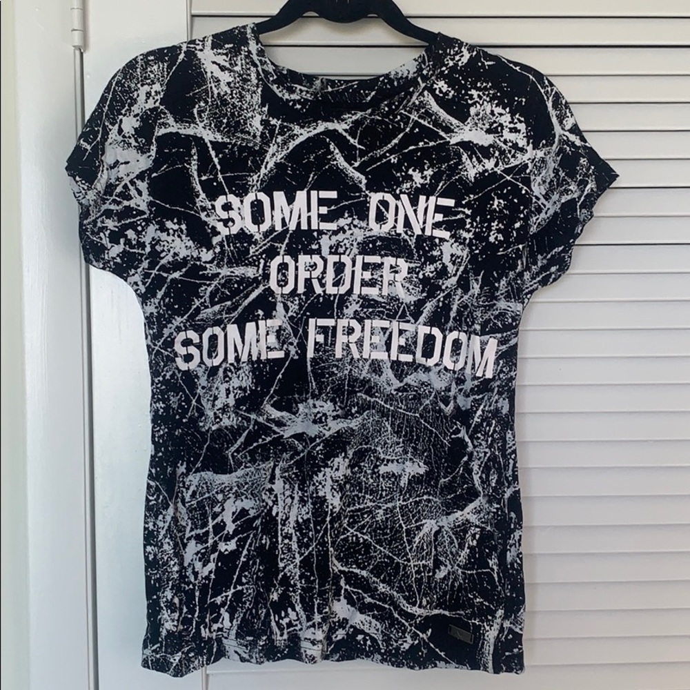 Graphic tee